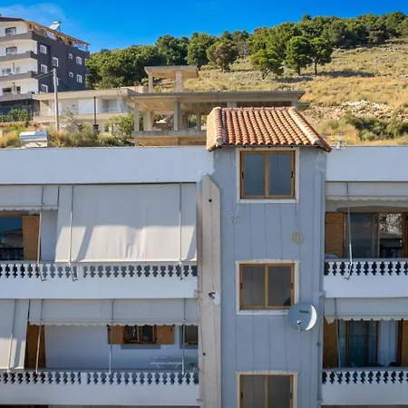 Get Comfy * Sarandë