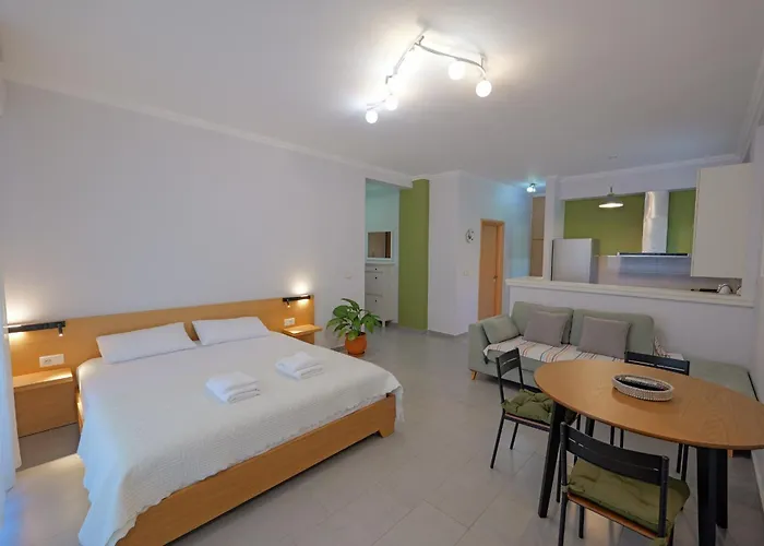 Get Comfy Apartmán Sarandë