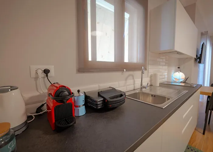 Get Comfy * Sarandë