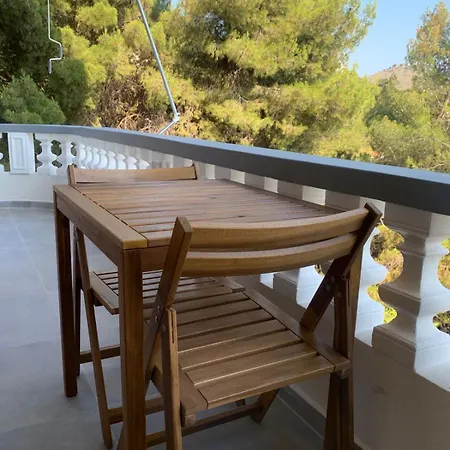 Get Comfy * Sarandë