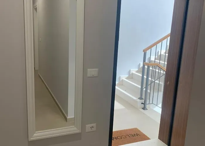 Get Comfy * Sarandë