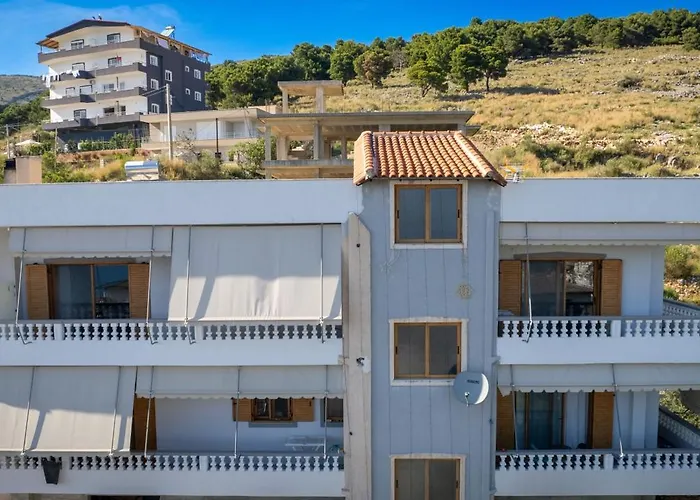 Get Comfy * Sarandë